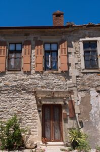 Taş Ev Restorasyonu: Tarihi Yapıları Koruma Rehberi