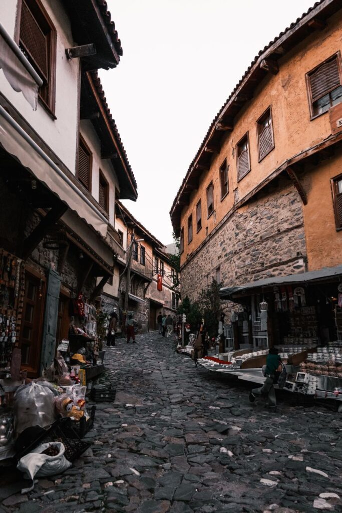 Taş Döşeme Kaymaz Yüzey İşlemi: Güvenlik Özellikleri — Taş Döşeme Kaymaz Yüzey İşlemi Neden Önemlidir?