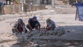 Mikaşist Taşı Döşeme: Estetik ve Dayanıklılık